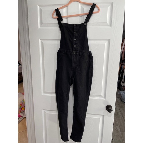 Divided H&M black jean overalls - Picture 8 of 8
